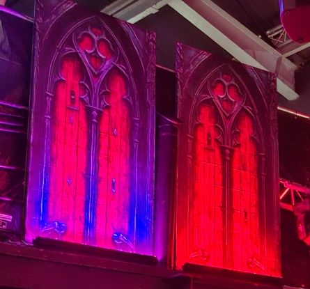 00372 gotisch raam doek op frame